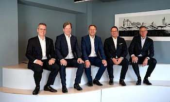 Der Vorstand der HanseMerkur, v.l.n.r. Johannes Ganser, Holger Ehses, Eberhard Sautter, Eric Bussert, Raik Mildner.jpg