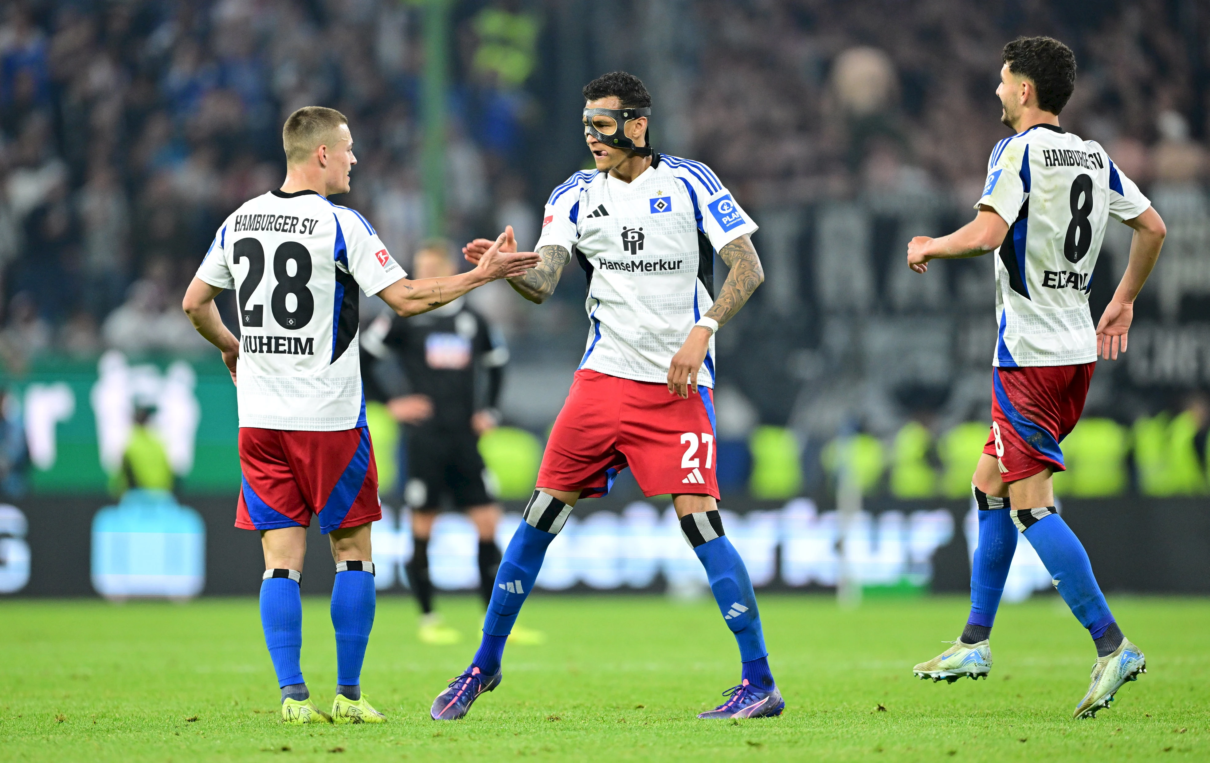 Jubel bei den Männern des HSV: Der Aufstieg ist geschafft!