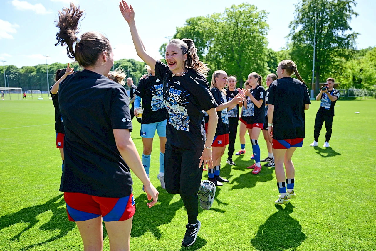 Großer Jubel bei den Frauen des HSV: Der Aufstieg ist geschafft!