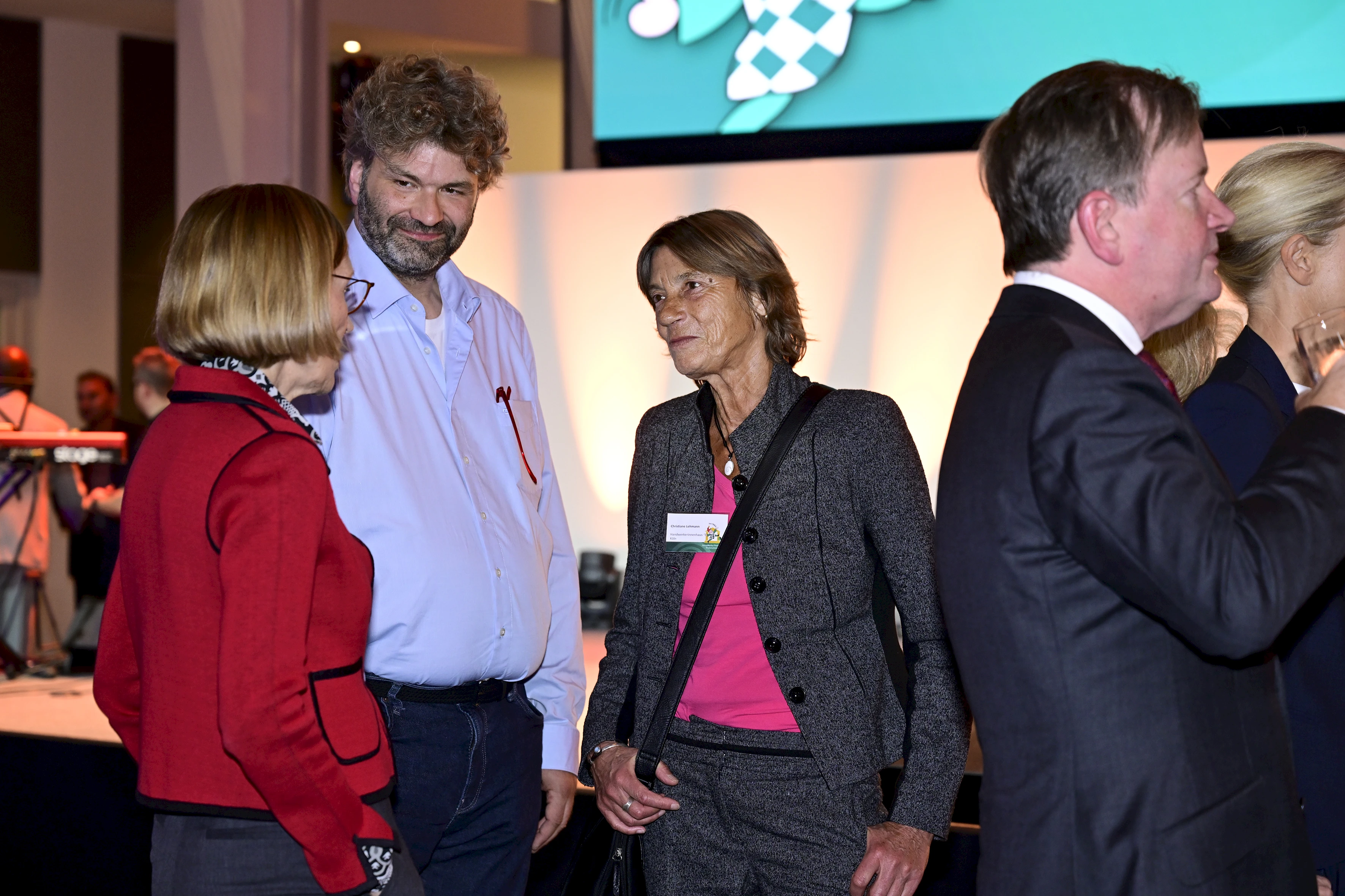 Der Abend klang bei guten Gesprächen und dem ein oder anderen Getränk aus