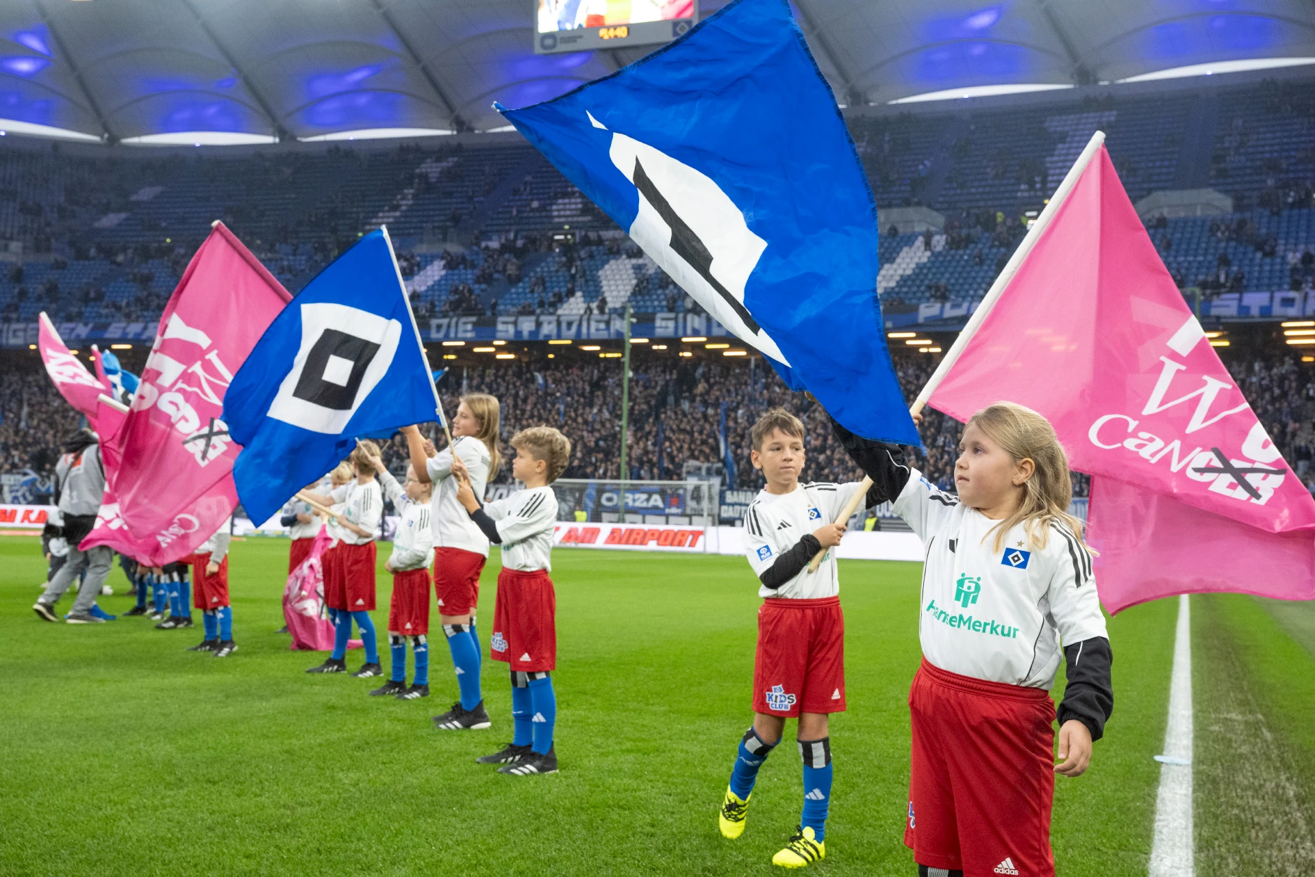 Schon vor Spielbeginn stand alles im Zeichen für den Kampf gegen Krebs