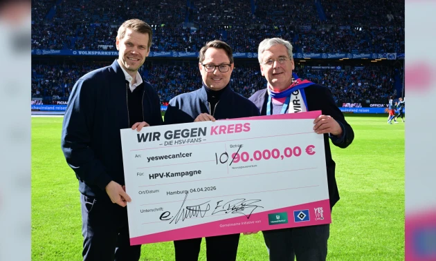 Scheckübergabe HSV yeswecan!cer