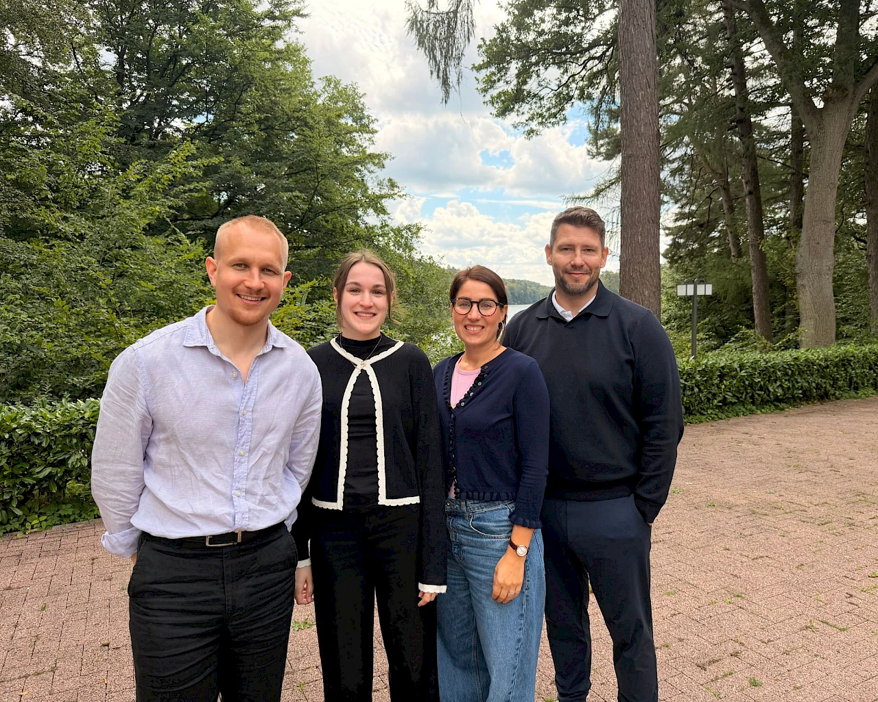 Das Ausbildungsteam der HanseMerkur: Konstantin Buchholz, Carlotta Höhr, Celine Wegelin und Florian Krehl.