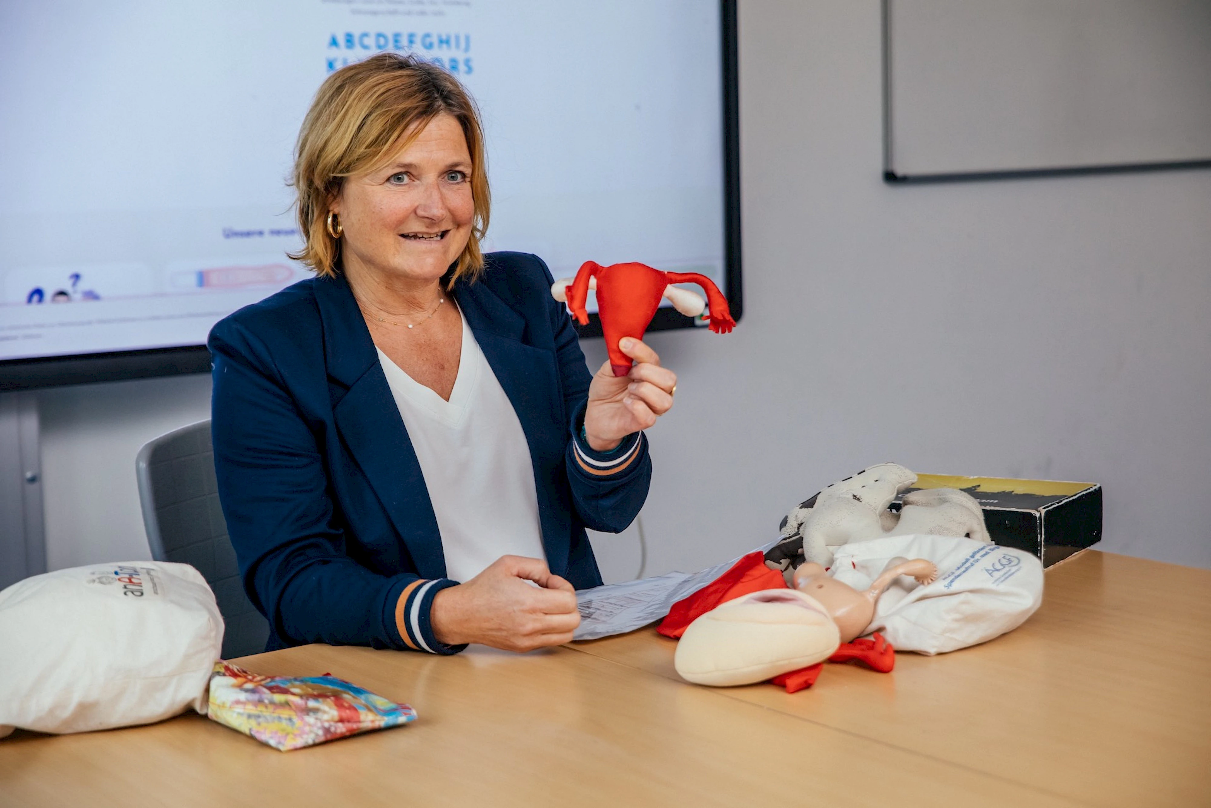 Pressefoto_AEGGF_Aufklaerung_an_Schulen_gunnar gellert.jpg