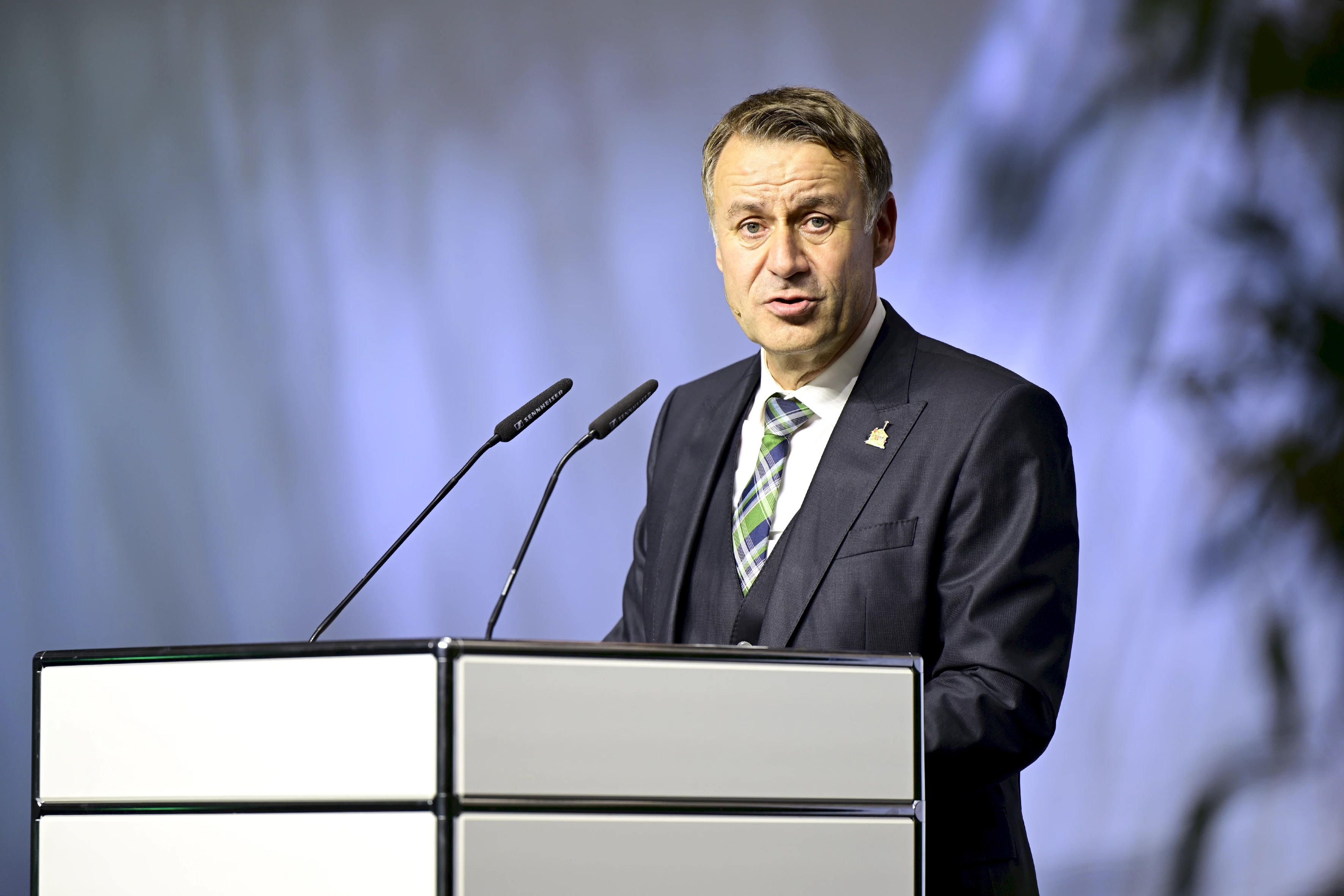 Eberhard Sautter, Vorstandsvorsitzender HanseMerkur, auf dem HanseMerkur Preis für Kinderschutz 2023.
