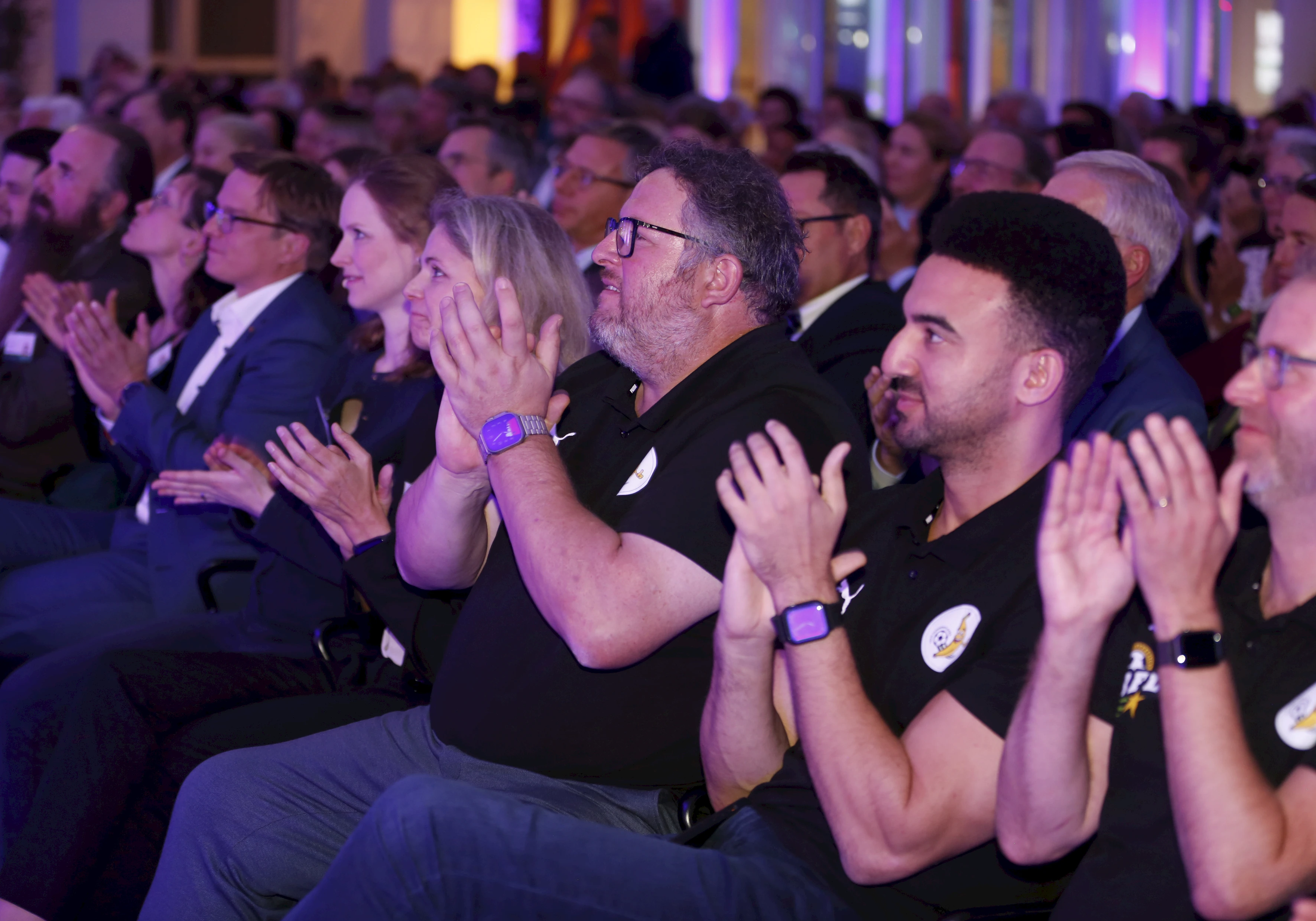 Es herrscht immer eine ganz besondere Stimmung bei der Preisverleihung im Atrium der HanseMerkur.